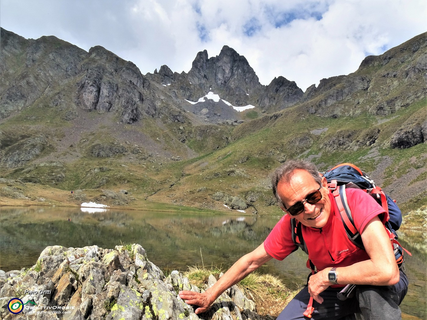 08 Al Laghetto di Ponteranica superiore (2109 m) con bella vista sull'amato Valletto (2732 m).JPG